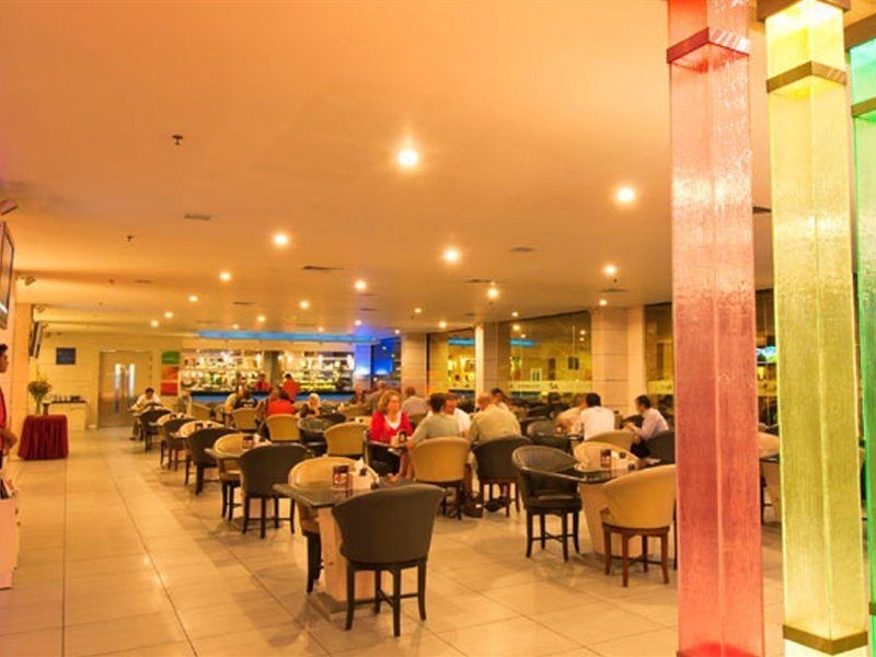 Fm7 Resort Hotel - Jakarta Airport Tangerang Exterior photo